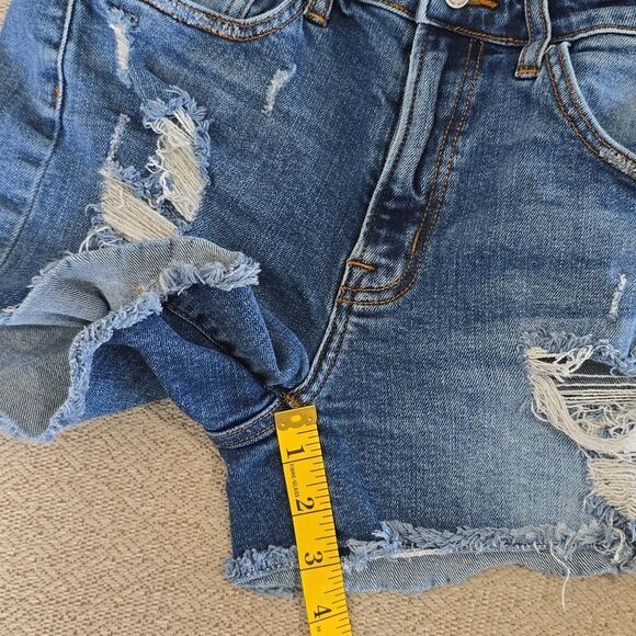 Vervet Blue Distressed Mid-Rise Jean Shorts - Size Large - Picture 9 of 10